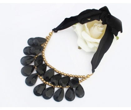 Fashion Jewelery Náhrdelník s černými korálky
