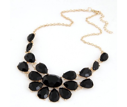 Fashion Jewelery Náhrdelník s černými kamínky